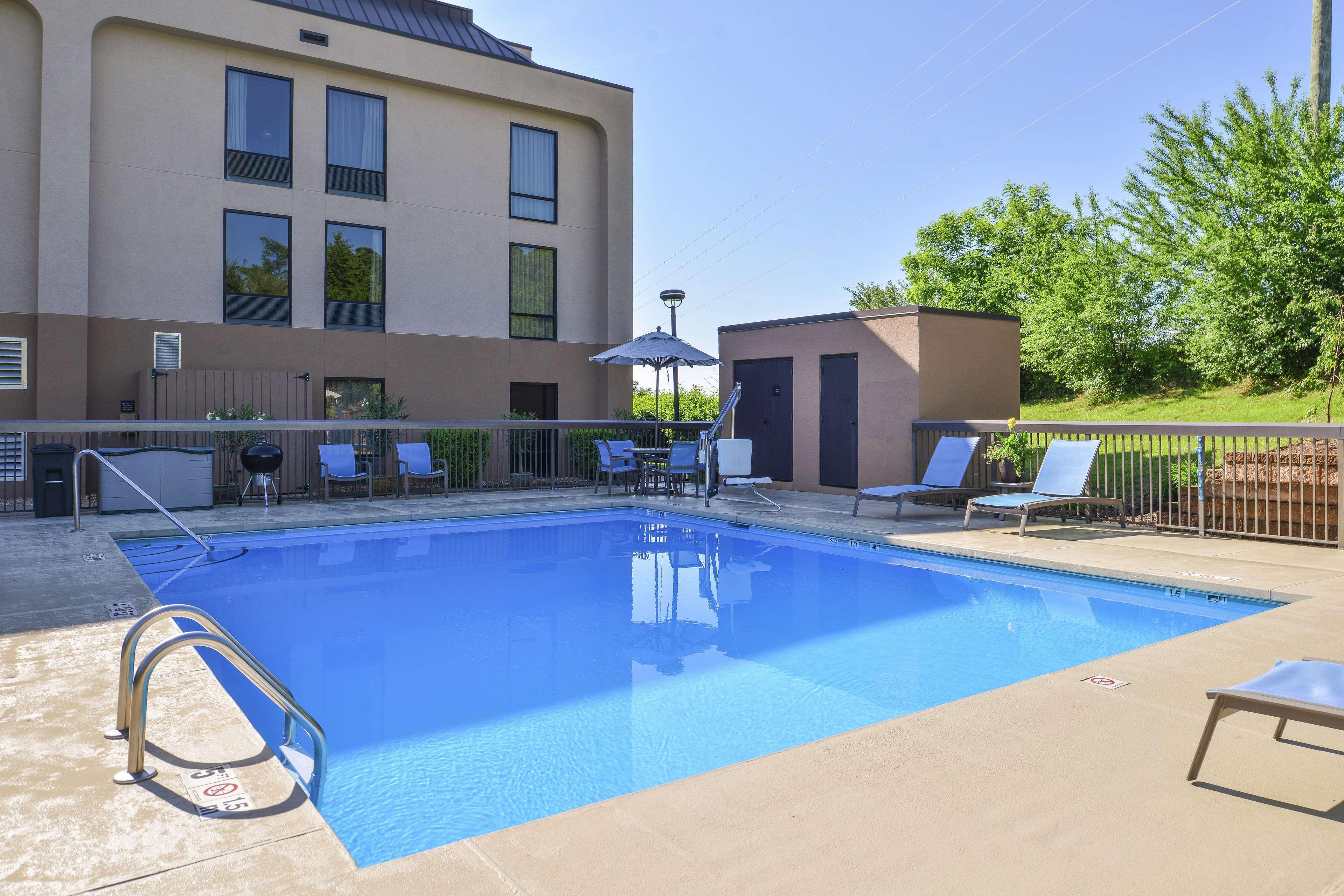 Hampton Inn Staunton Exterior foto